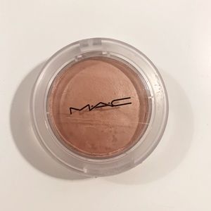 MAC COSMETICS - Glow Play Blush (So Natural)